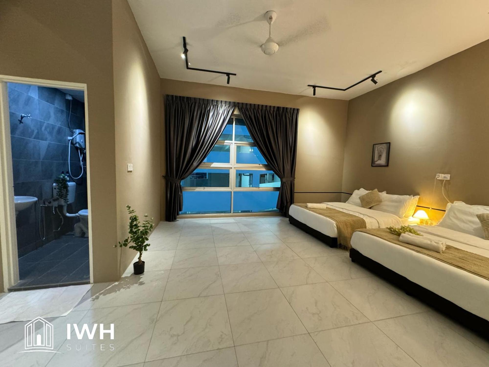 Town Soho 8-34 Pax By Iwh Pangsapuri